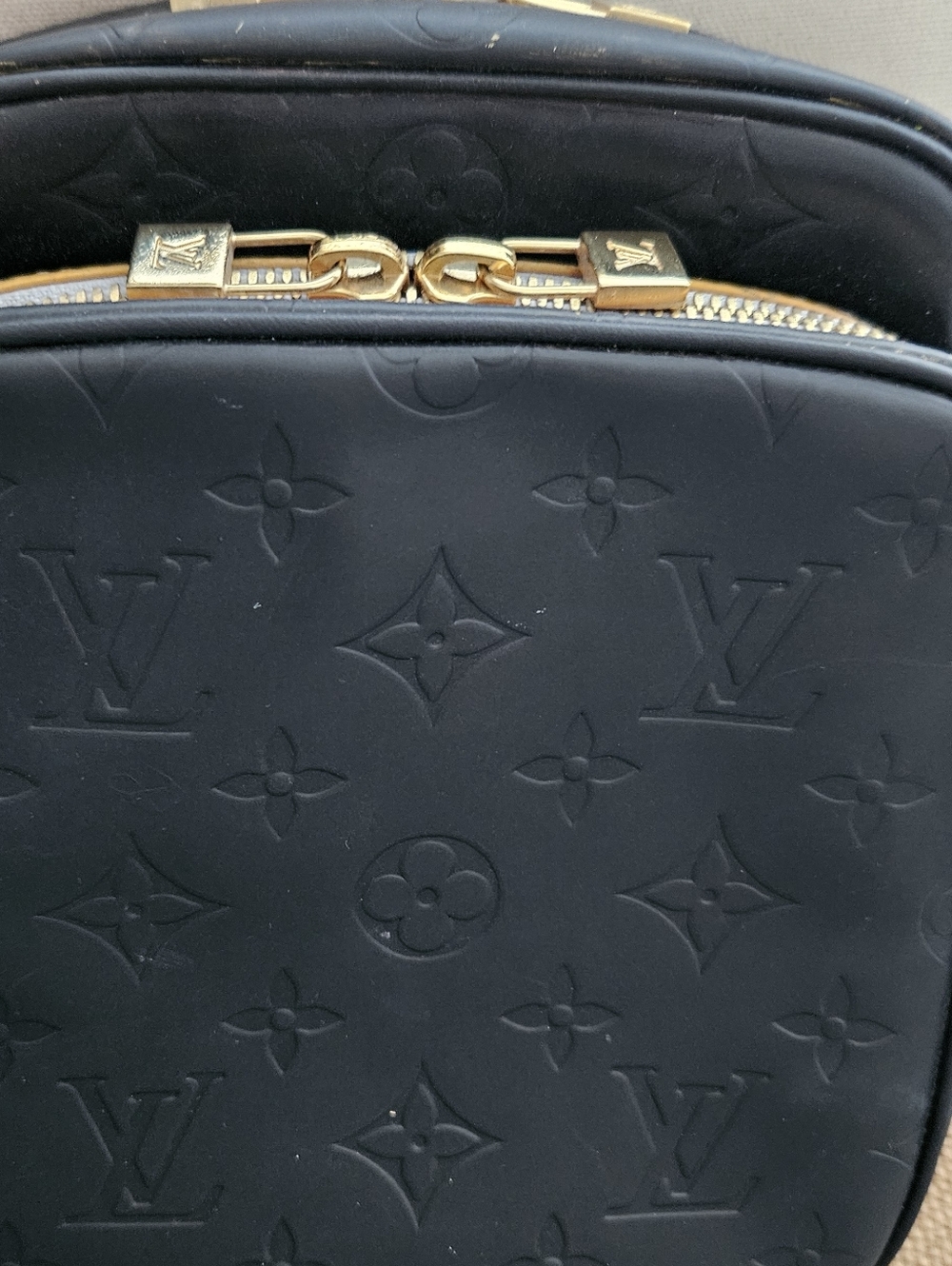 Louis Vuitton Black on Black Embosssed Wooster Crossbody Bag 🖤 - Picture 3 of 15